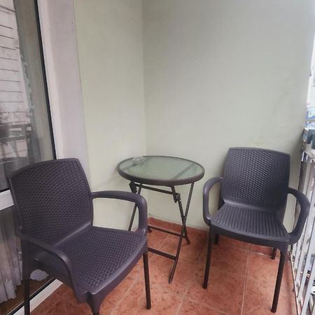 Apartment On 26 May Str Batoemi Buitenkant foto